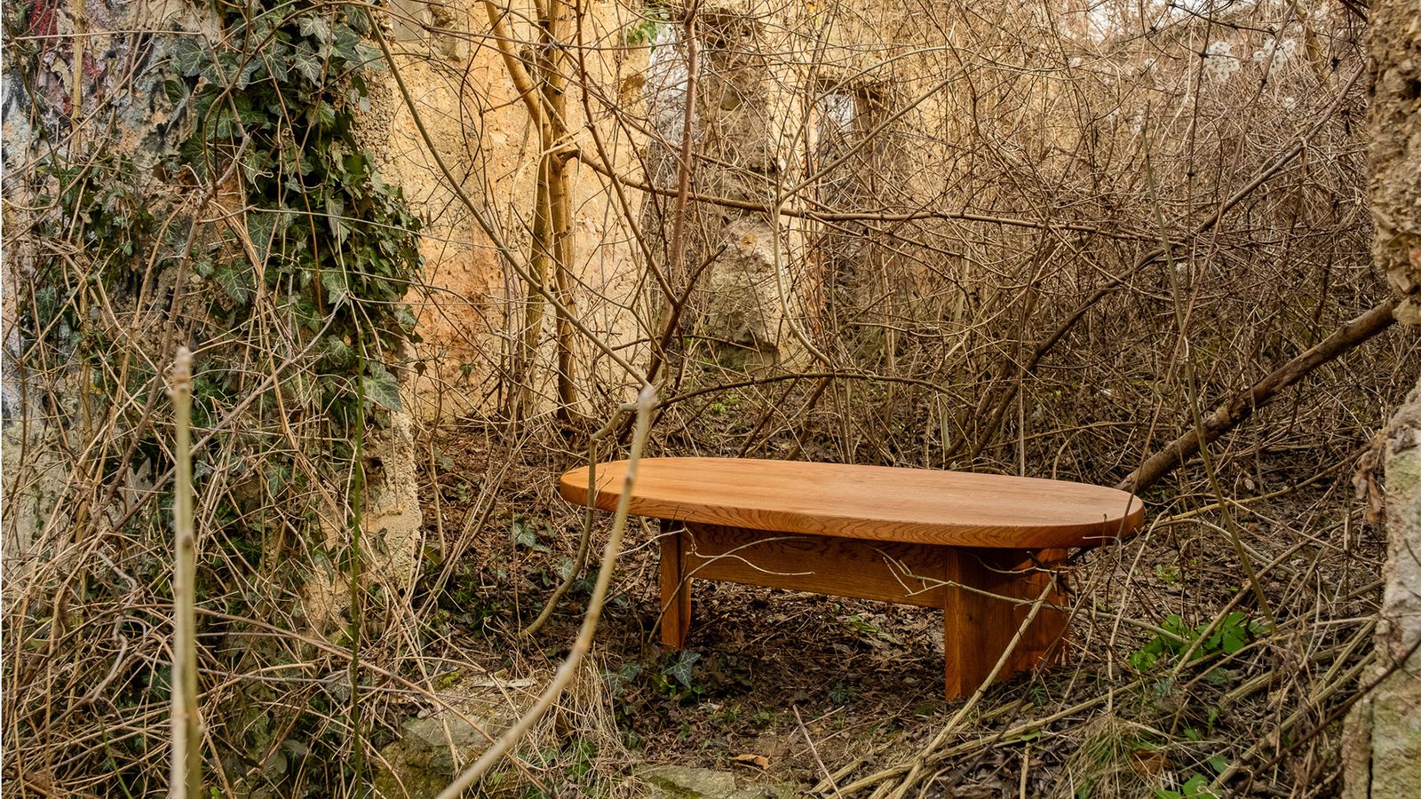 Four Weeks, Many Clamps, and an Oak Table That Stands